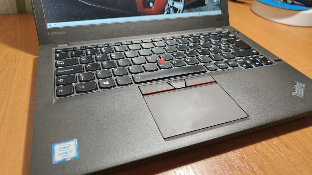 Отличный нетбук Lenovo i7(6gen),8Озу,Акб3ч