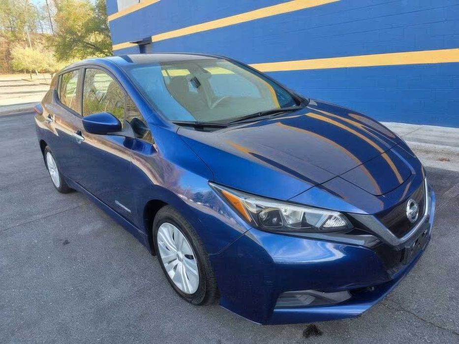 Nissan LEAF SV PLUS      2019