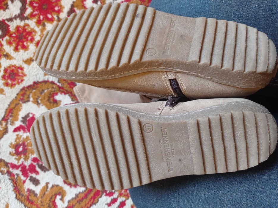 Wysokie damskie buty ze skóry naturalnej Weinbrenner stan idealny