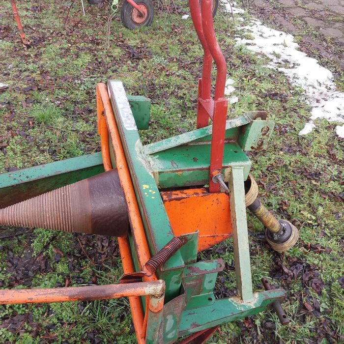 Łuparka świdrowa rębak do drewna POSCH