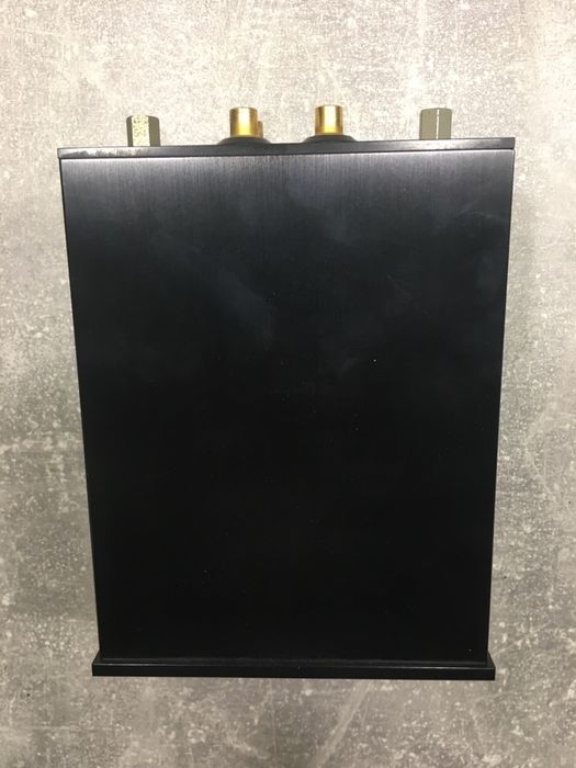 Цифровий лінійний трансформатор Marantz DLT-1