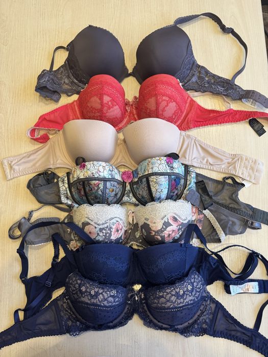 Продам бюстгалтери