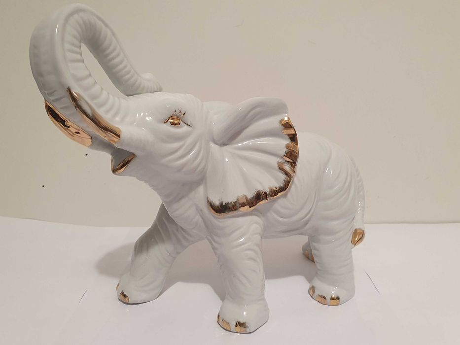 Duża ladna figurka słoń porcelana biały 22.5x 26x 11cm