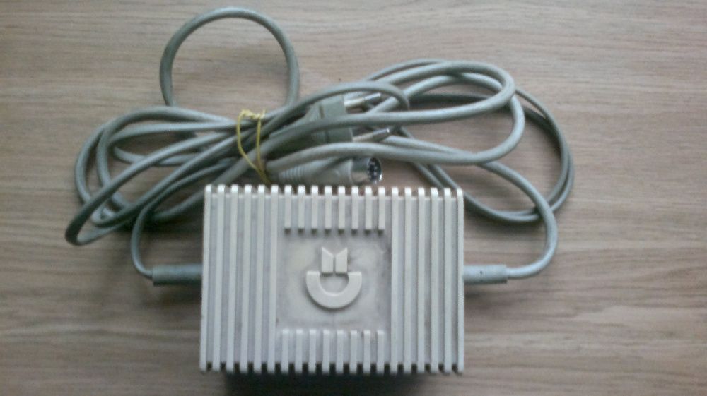 Zasilacz commodore C-64