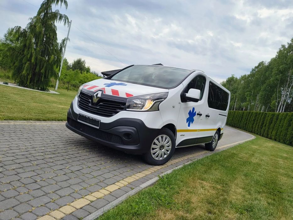 Renault TRAFIC Ambulans Klima Duża Navi Tempomat 2xDrzwi Boczne Karetka  1.6DCI 140KM Ambulans Klima Duża Navi Tempomat 2xDrzwi Boczne Karetka