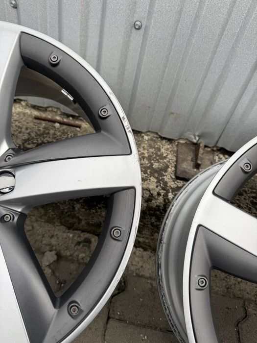Диски Audi 7.5R17 ET36 Dia 57.1 5x100