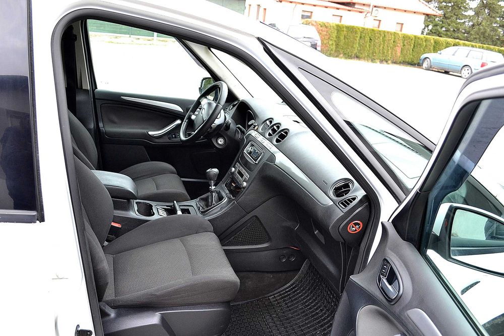 Ford - S Max 2.0 cm Diesel , klima , okazja !