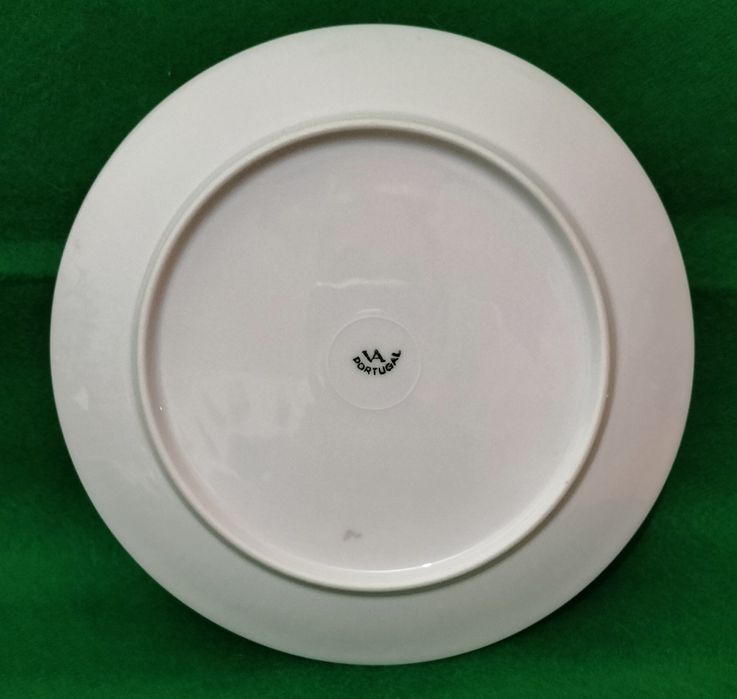 Vendido Pratos Sobremesa Vista Alegre