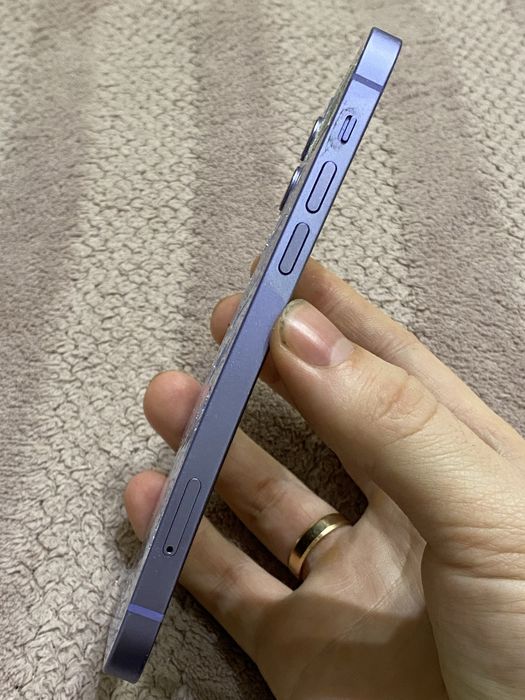 Телефон Apple Iphone 12