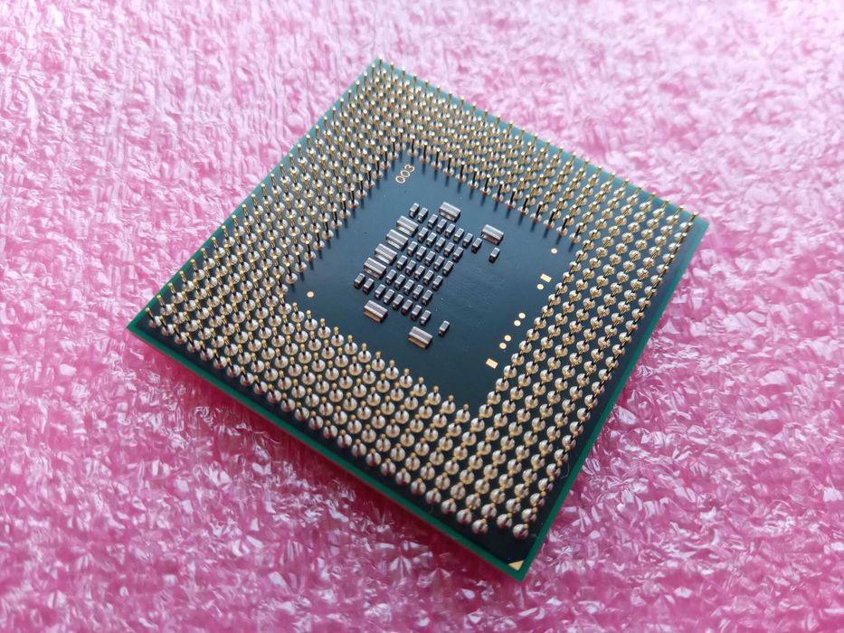процессор Intel Pentium T2370 T2410 T3400 T4300 CPU 2 ядра