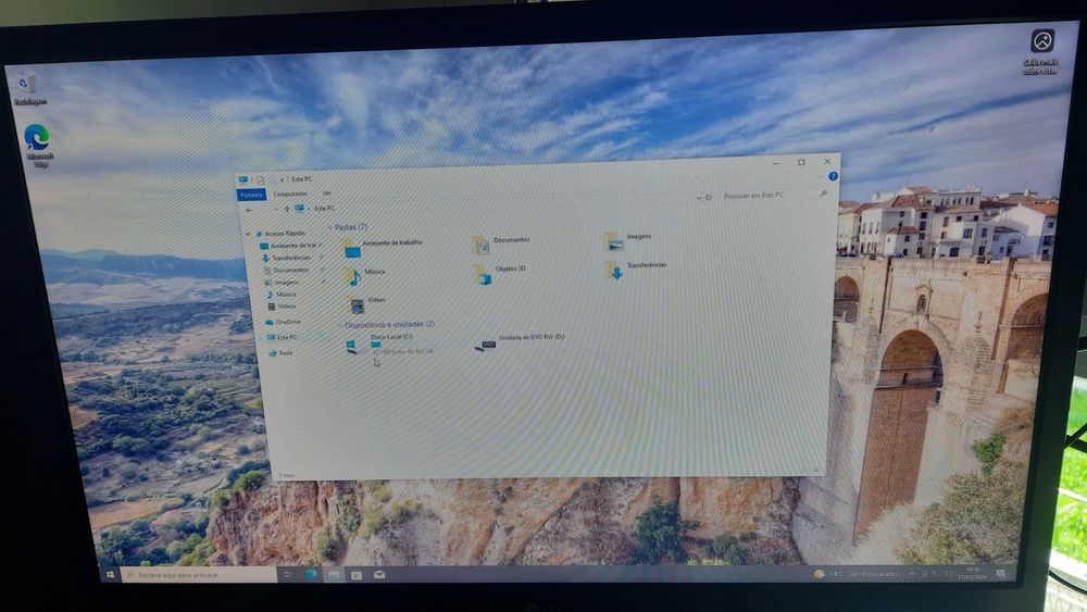 Computador de mesa I3 8GB RAM 500 GB Disco + Monitor