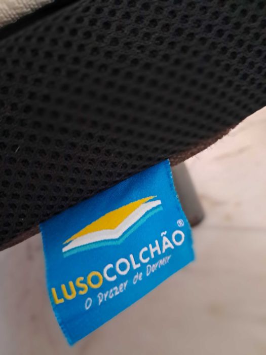 Cama individual + Colchão 90x190