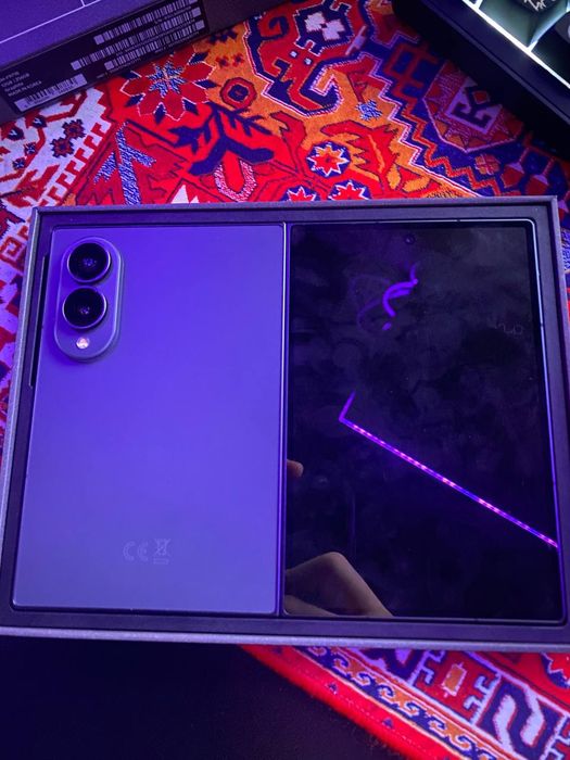 Samsung Galaxy z fold 8