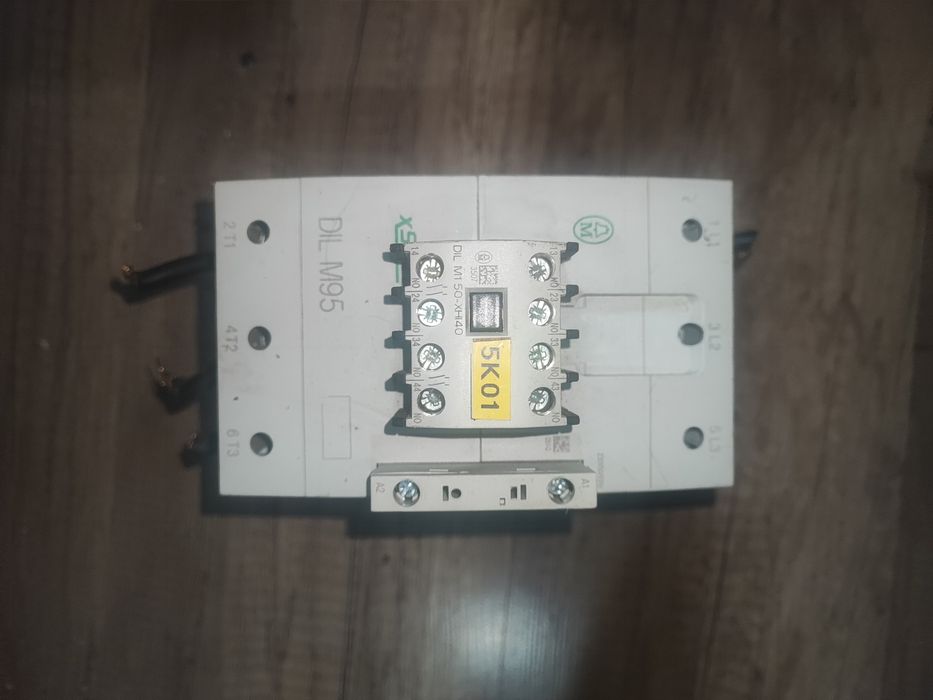 Stycznik mocy Moeller DIL M95 z blokiem styków – przemysłowy, Eaton