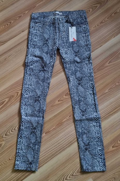 Spodnie damskie wzór