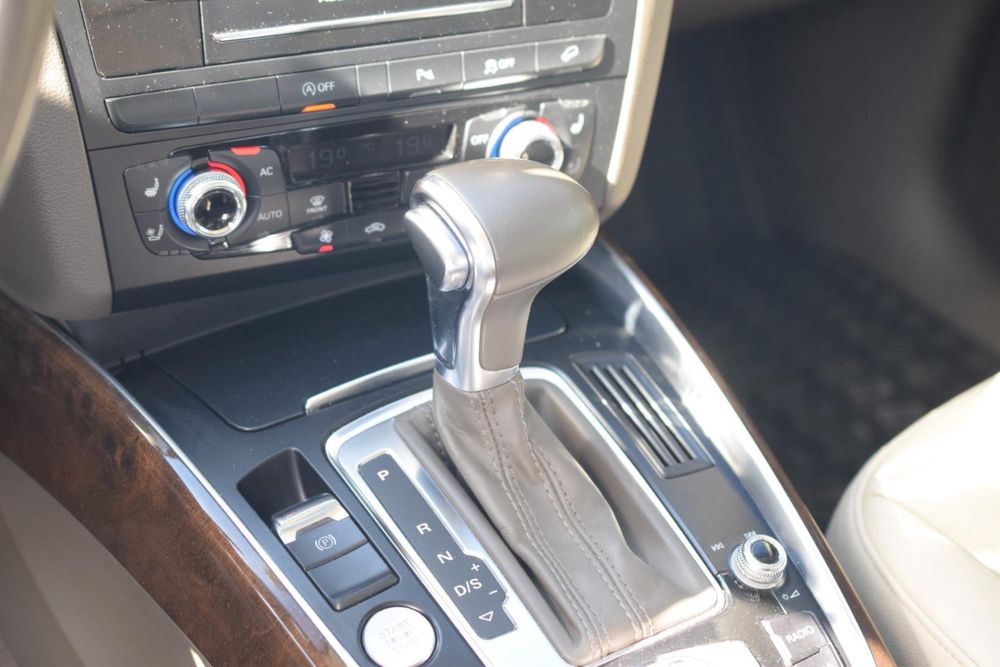 Продам Аudi Q5 3.0 TFSI Quattro S-Line Prestige