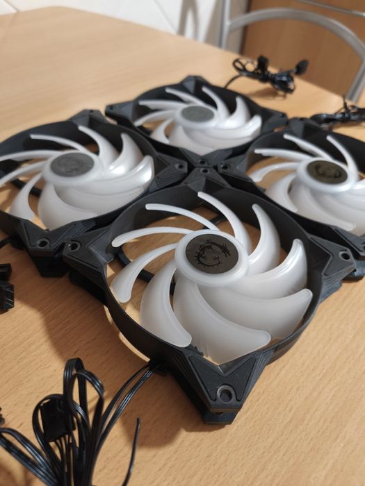4 ventoinhas MSI RGB