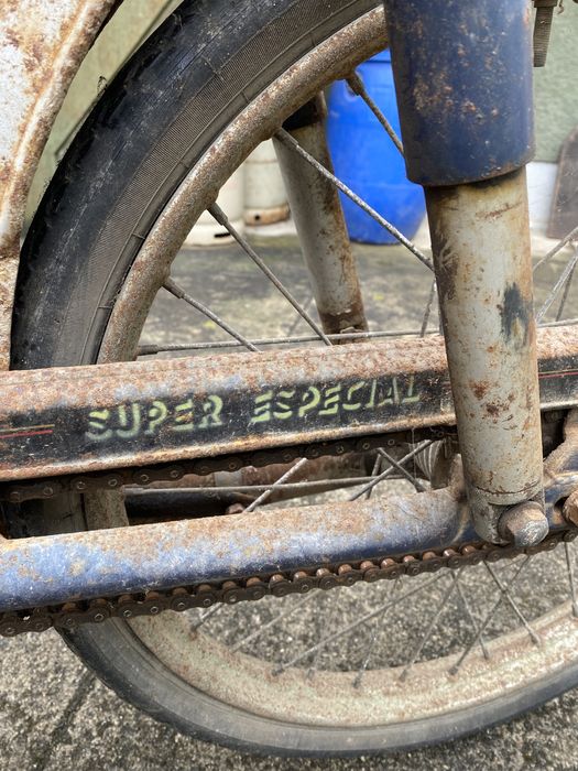 Motorizada sachs para restaurar