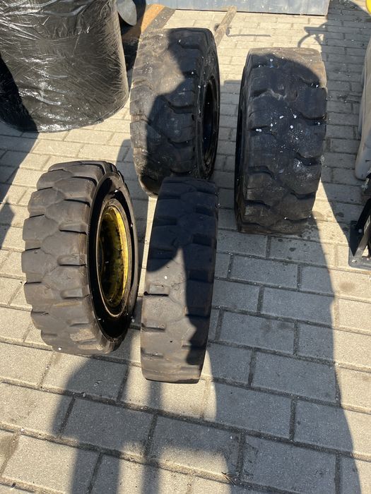Sprzedam koła do wózka widłowego