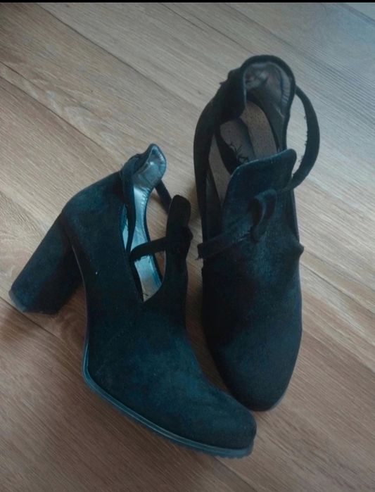 Nowe czarne botki na klockowym obcasie • jesień/zima • rozmiar 40