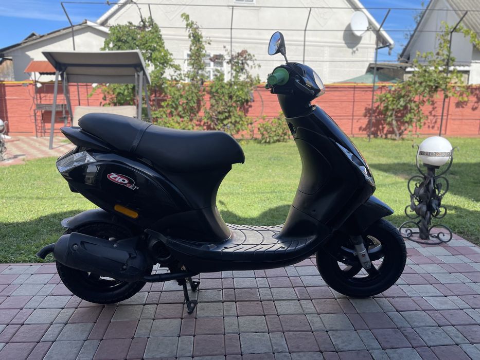 Мопед / скутер Piaggio ZIP 2T