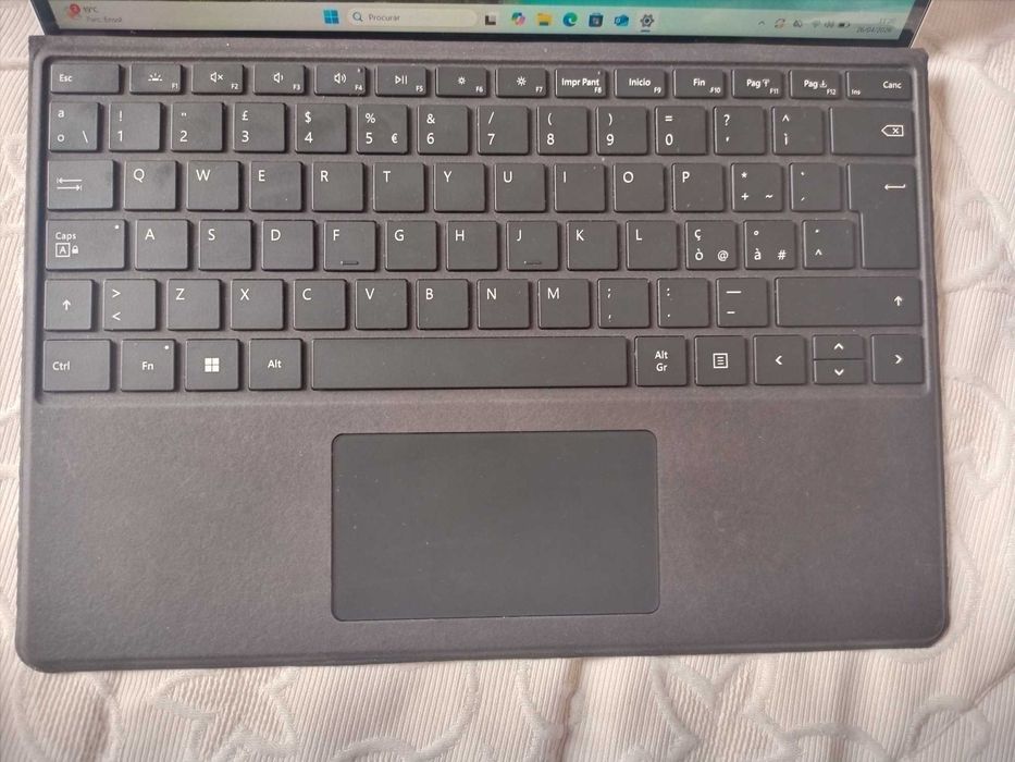 Surface pro 8 I5 16GB RAM 256GB com teclado e caneta Bateria 91%