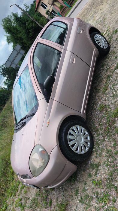 Toyota Yaris 1.3B  2000r  168tys km zdrowa