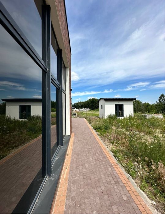 Продаж БУДИНКУ на 10 сот, центральні комунікації, газ, котеджне містеч