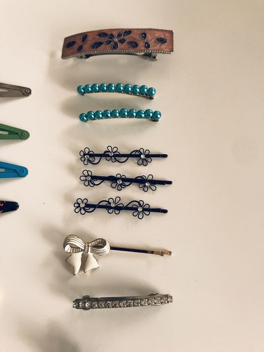 Ganchos, bandoletes, fitas, elásticos, tiaras, correntes p/ cabelo