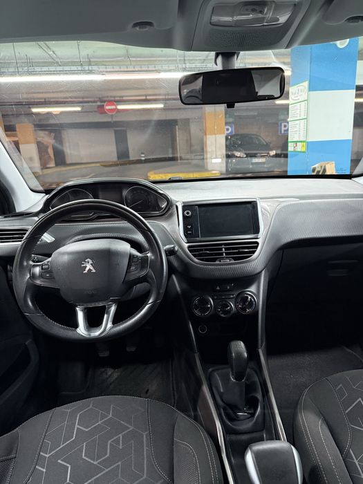 Peugeot 2008 1.2 gasolina com apenas 184.000km aceito retoma troca