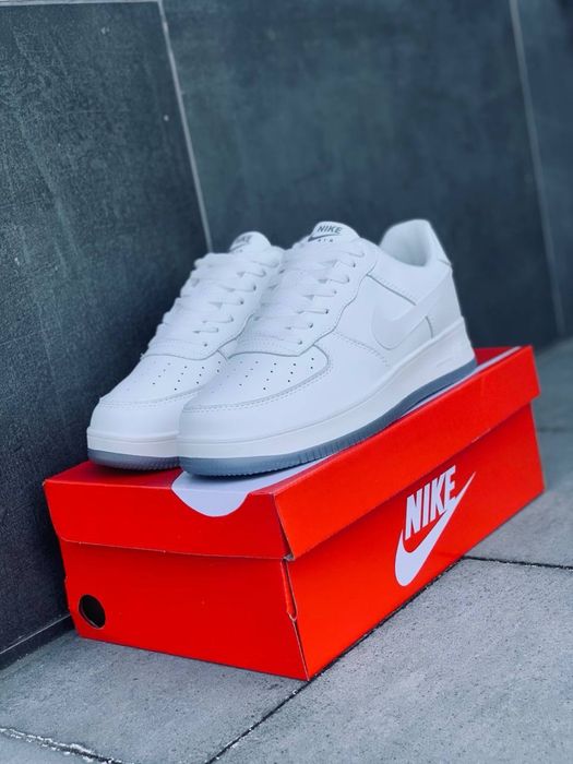 Трендовые красовки найк nike кожаные белые красовки удобные красовки найк nike стильные на лето удобные найк белые