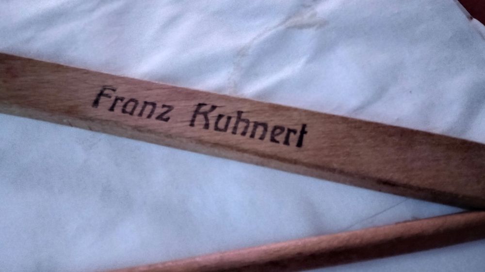 Vingate wieszak drewniany  odzież męska