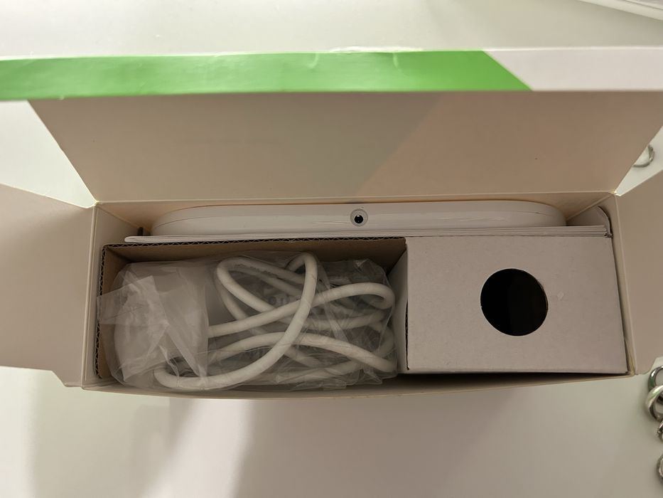 Carregador de emulsão para telefone e smartwatch