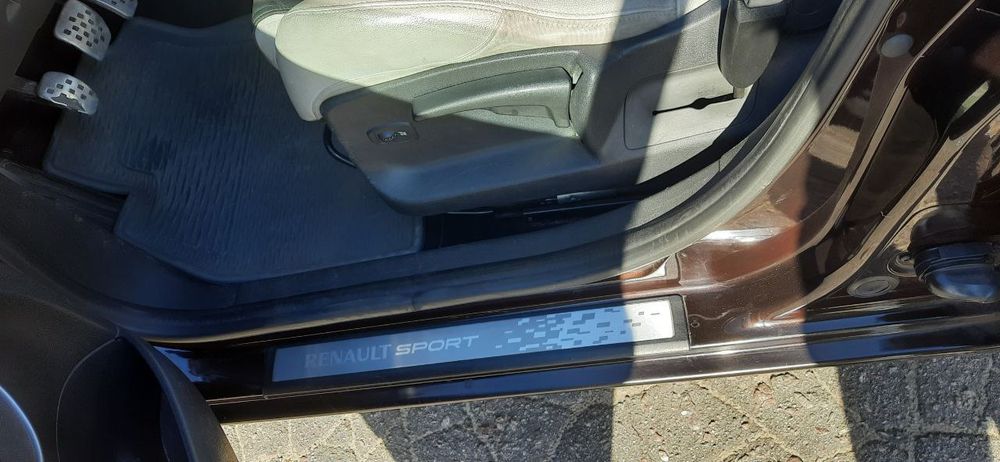 Renault Megan 3 2013 г.в. - сел и поехал, т.к. не требует вложений.