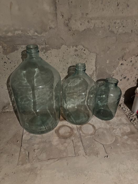 Бутлі склянні під вино