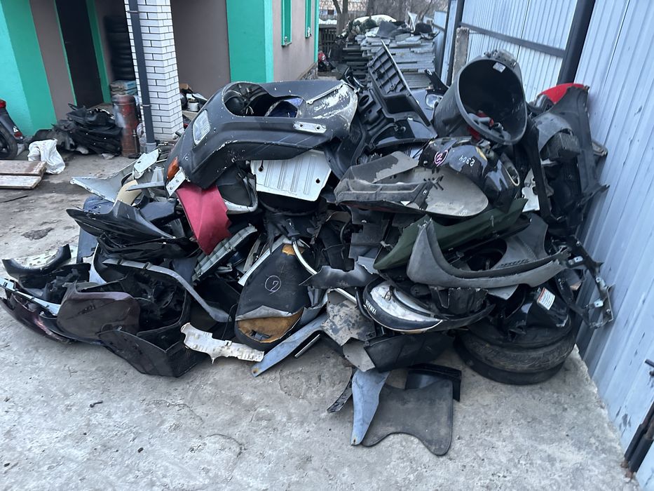 Пластик білий на Honda Gyro x Canopy Gyro up Topic af 38 Honda tact 16 24 30 51 Dio 27 35 56 62 68 Honda Crea Scoopy Honda pcx 125 dio 110 jf 31