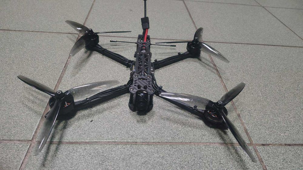 Дрон 7" аналоговий