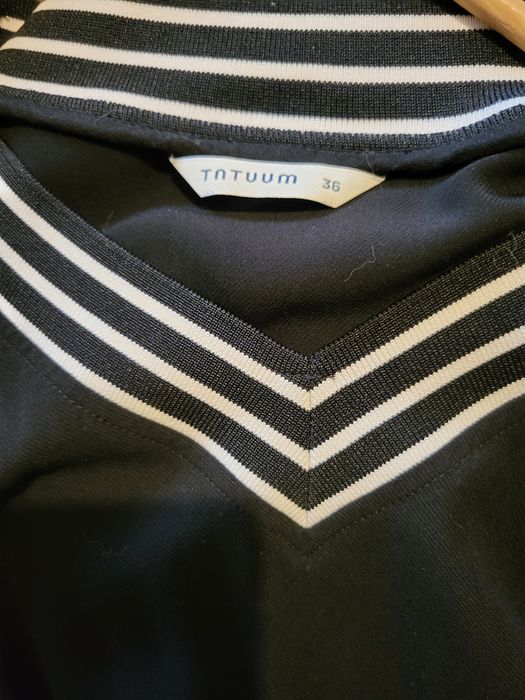 Czarna sukienka Tatuum roz. 36