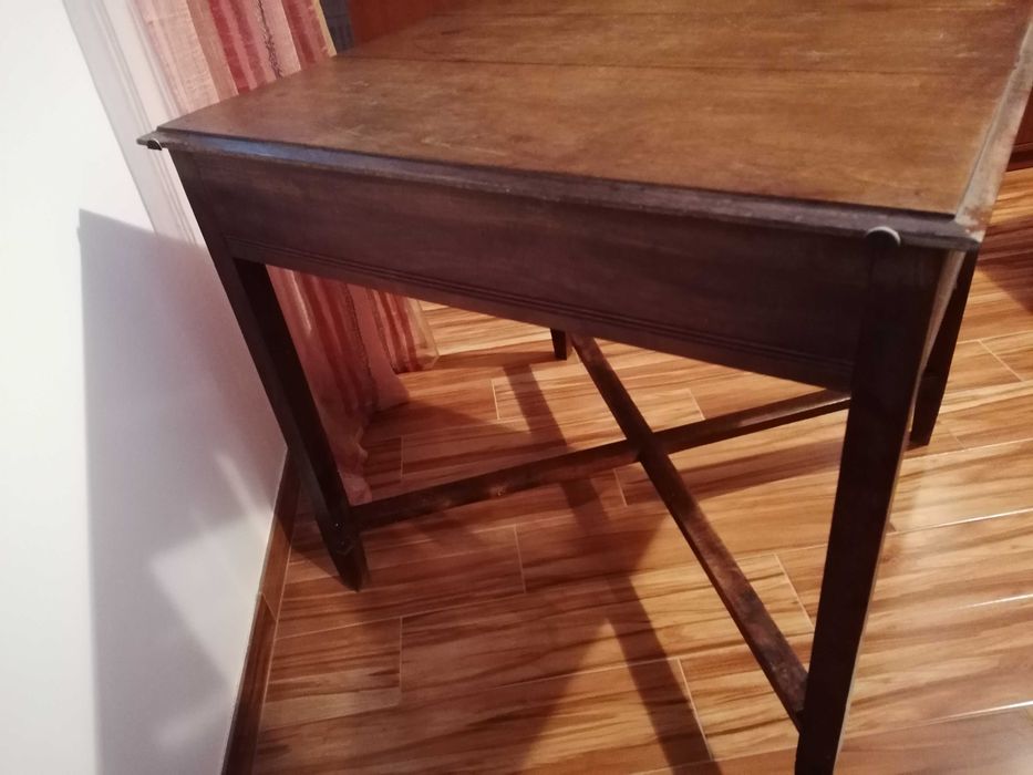 Vendo mesa antiga