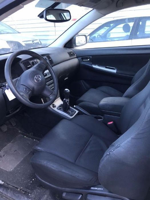 Toyota Corolla E12 1.4 D-4D 3P 2005 - Para Peças