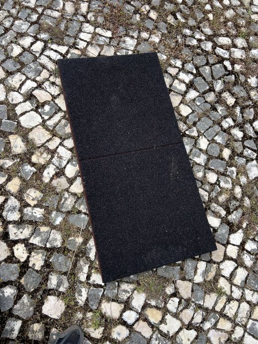 Piso de Borracha Drenante / Antiderrapante – Exterior / Ginásio / Parque
