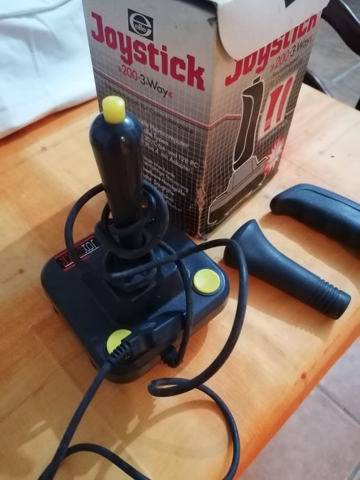 Joystic collection in good condition with box64738026334339121