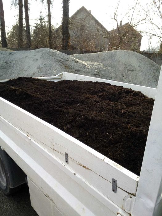 Kompost ziemia ogrodowa nawóz pod uprawy wzbogaca glebę towar premium