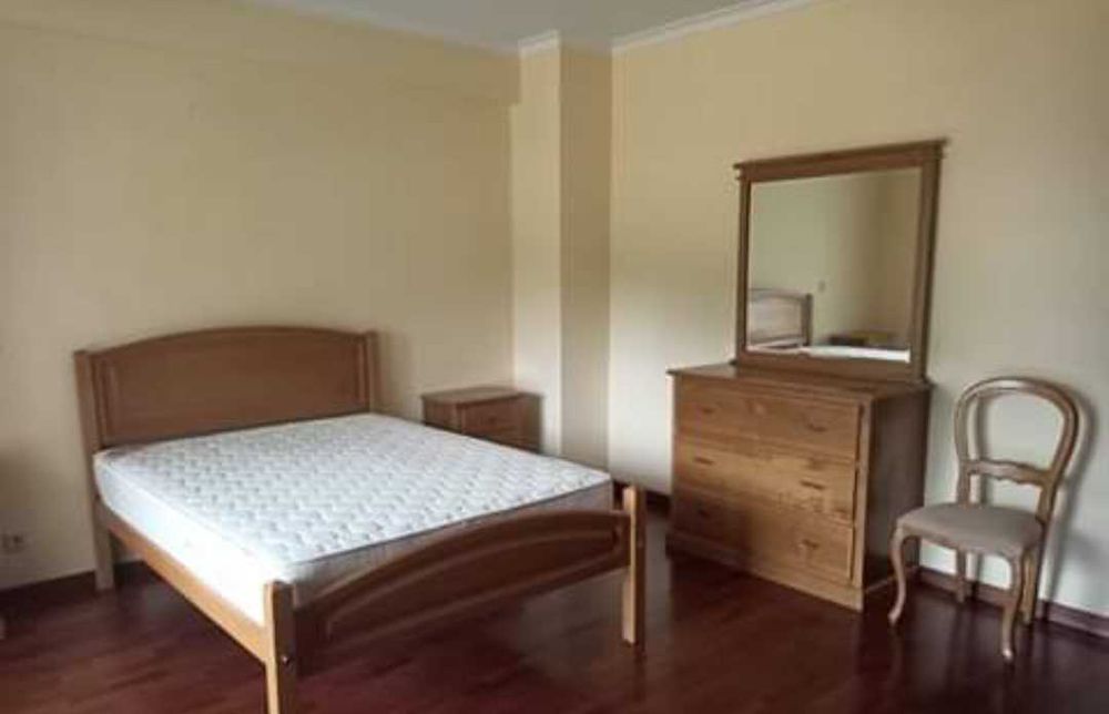Cama Casal + Estrado
