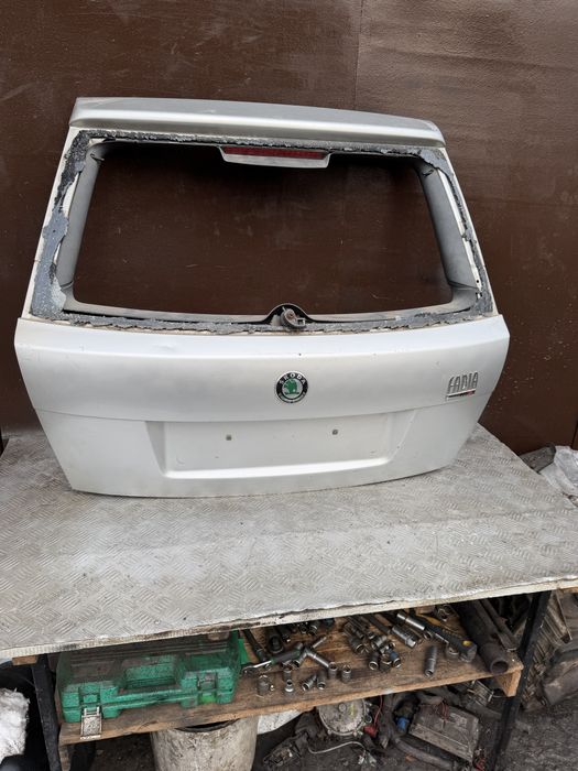 Крышка багажника ляда шкода фабия 2003год scoda fabia