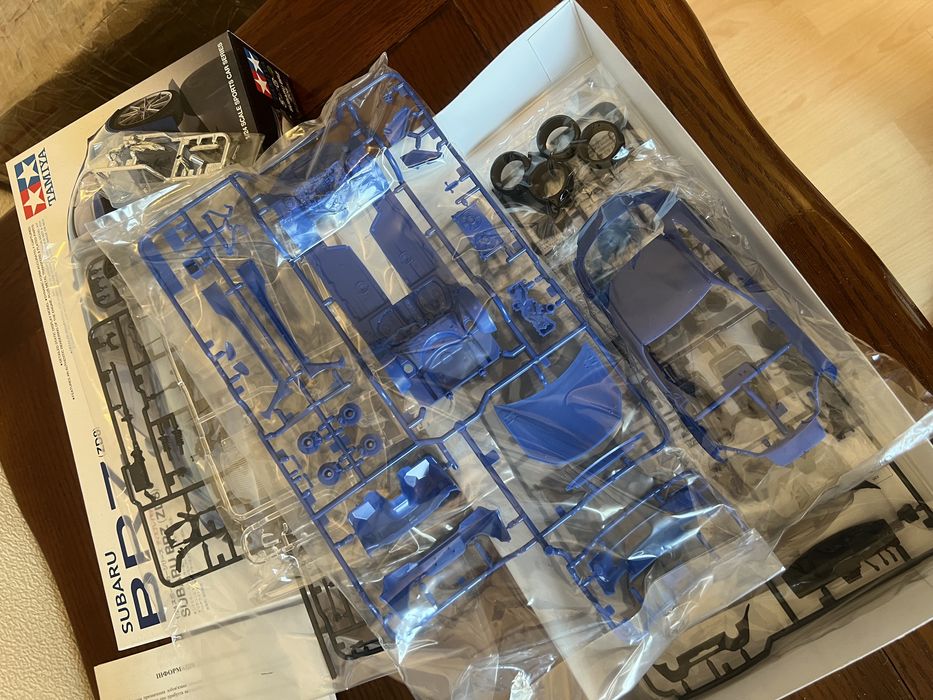 Tamiya Subaru Brz (Zd8) 1/24 24362 конструктор GR86 TD8 япония jdm toy