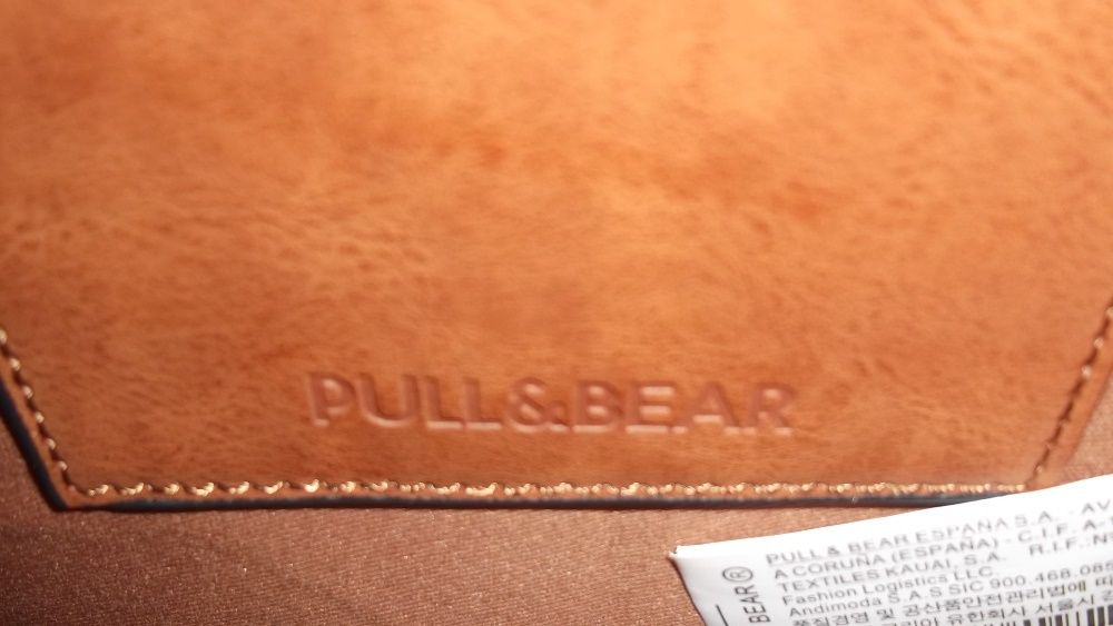 carteira de senhora da marca PULL&BEAR