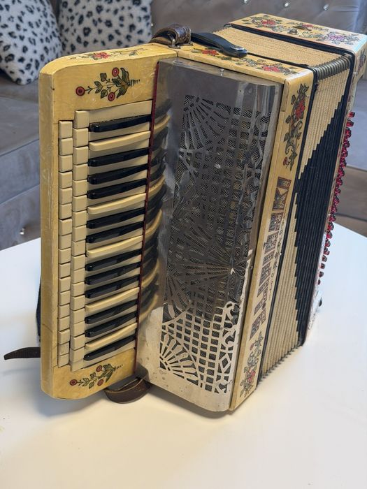 Harmonia trzyrzędowa