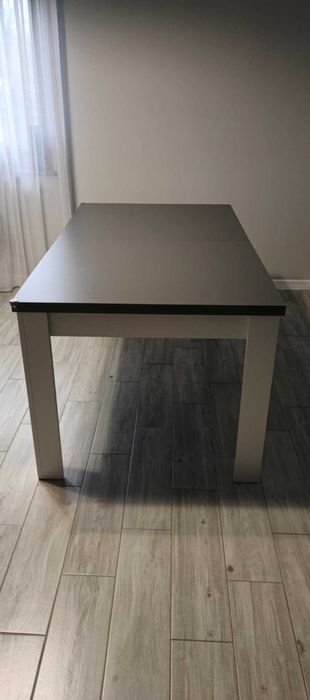 Stół do jadalni, salonu o wymiarach 160x90 , wysokość 77cm