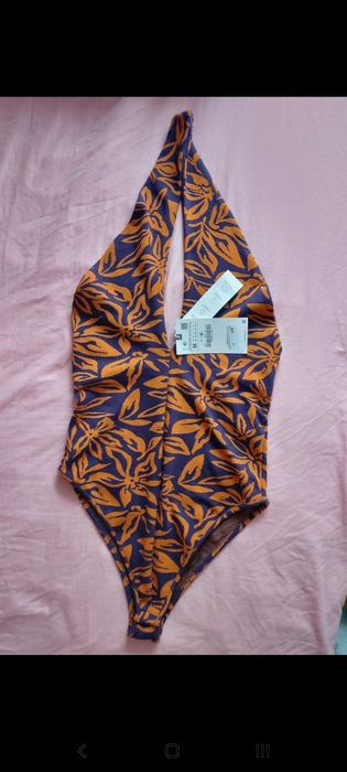 body damskie nowe z metką Zara kwiaty